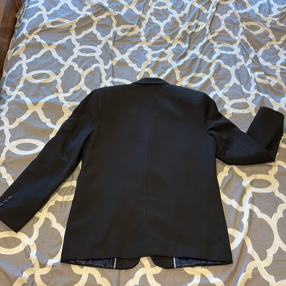 Boys Size 14, IZOD Suit jacket, Black - Picture 6 of 6